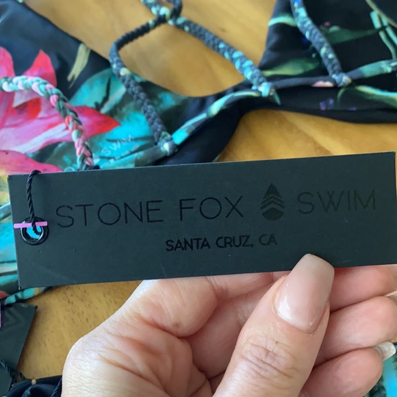 Stone Fox BNWT scrunch bum bikini with 2 styles - Picture 7 of 8